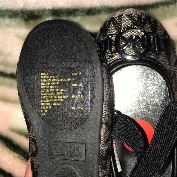 🚫sold❌MK NYX style baby girl size 6 new - Picture 3 of 3